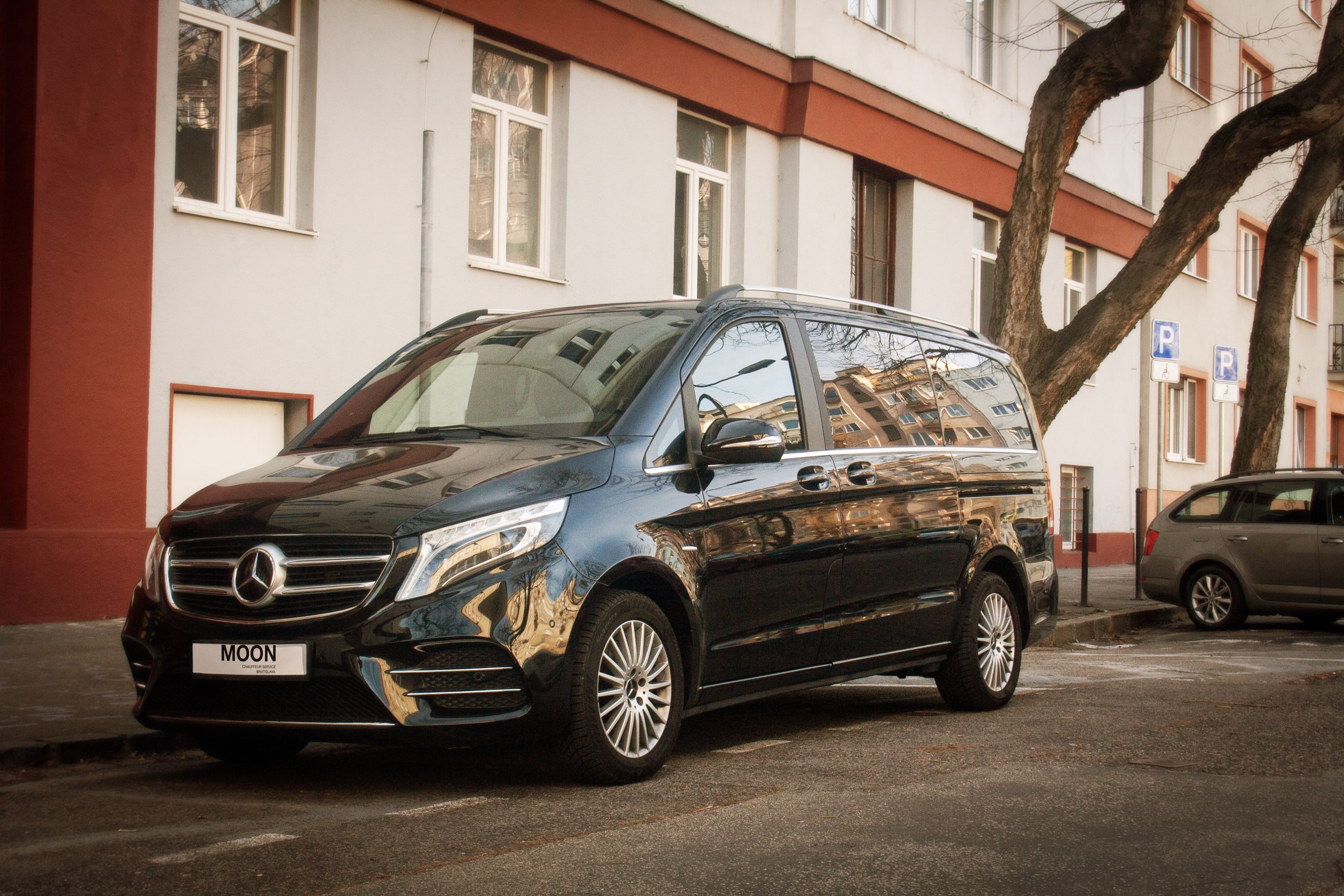Bratislava airport transfer, VIP chauffeur service Bratislava, event transportation services Bratislava, Bratislava to Vienna airport transfer, Bratislava to Prague transfer, Bratislava to Budapest transfer